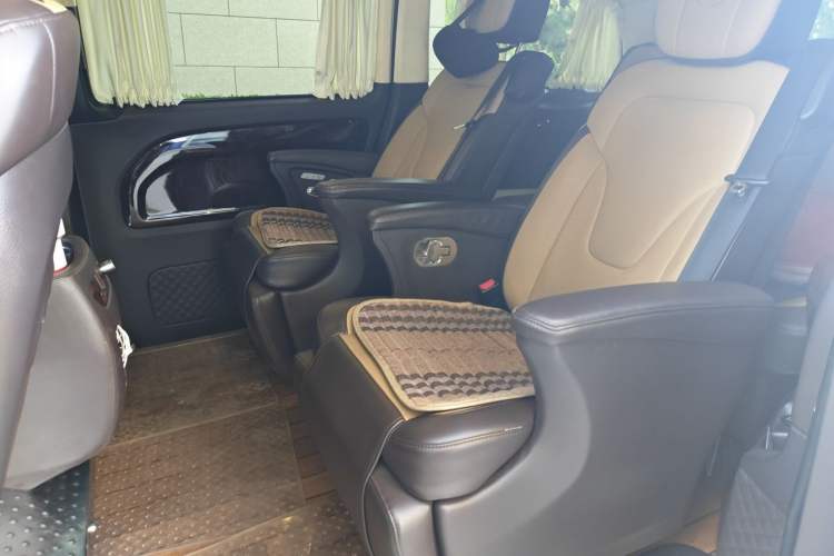 Used Mercedes-Benz Vito  Left Rear Seat
