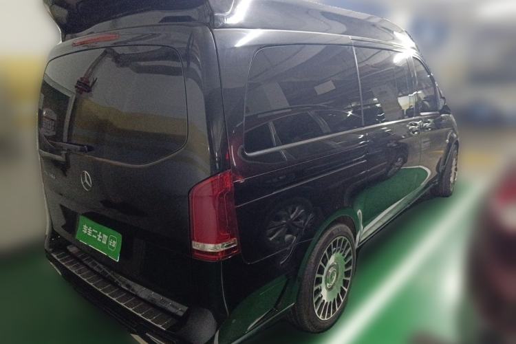 Used Mercedes-Benz Vito  Rear Right 45 Deg