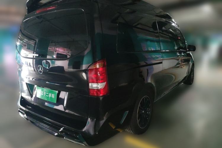 Used Mercedes-Benz Vito  Rear Right 45 Deg