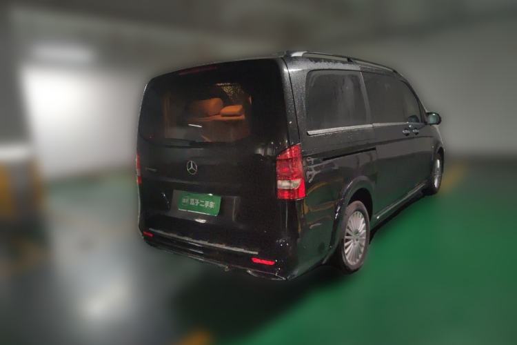Used Mercedes-Benz Vito  Rear Right 45 Deg