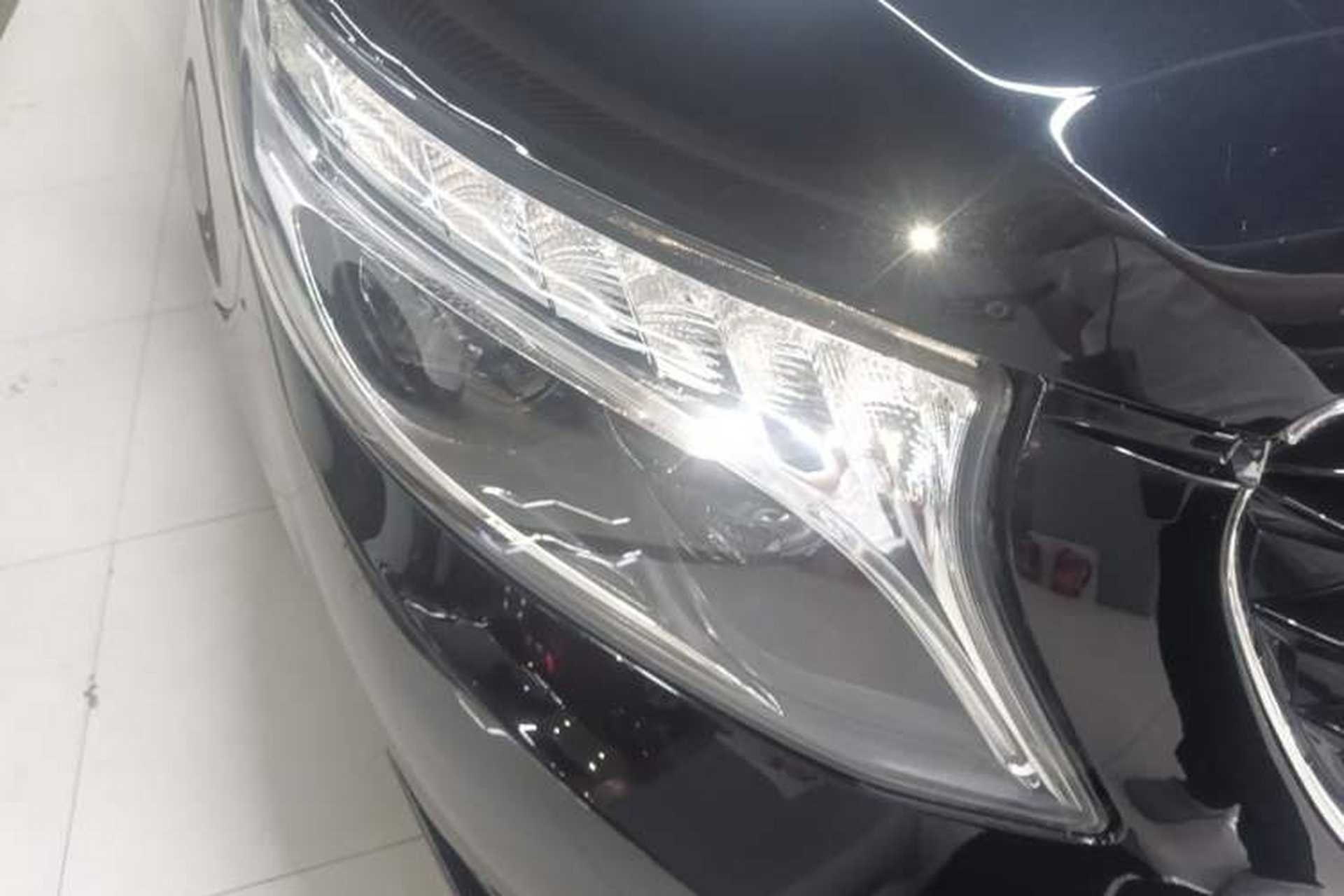 Used Mercedes-Benz Vito  Right Front Headlight