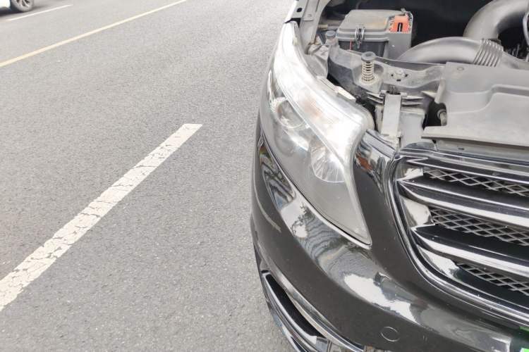 Used Mercedes-Benz Vito  Right Front Headlight