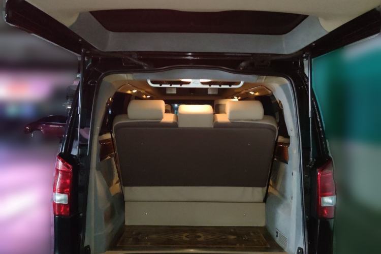 Used Mercedes-Benz Vito  Trunk