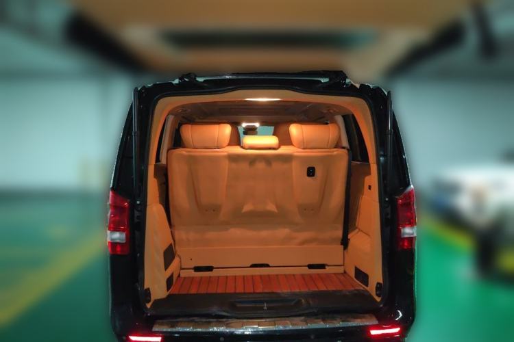 Used Mercedes-Benz Vito  Trunk