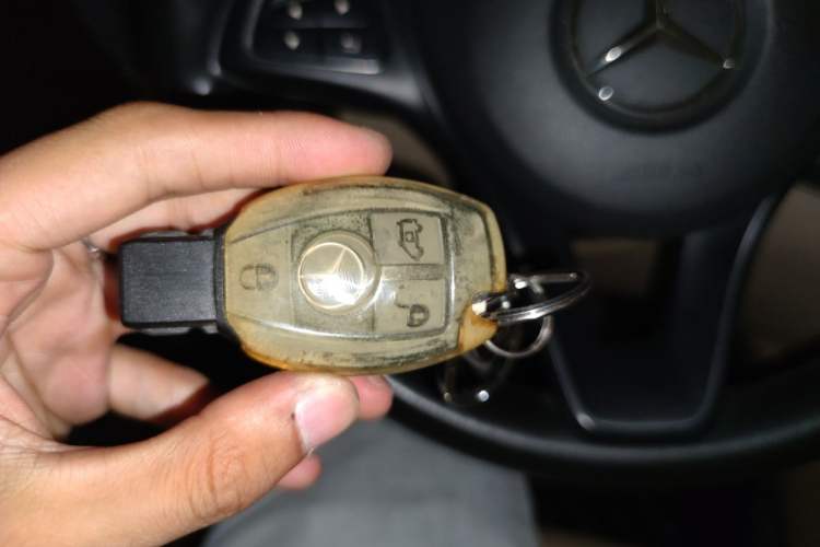 Used Mercedes-Benz Vito  Vehicle Key