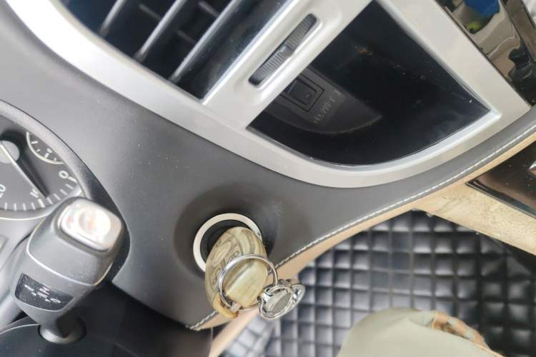 Used Mercedes-Benz Vito  Vehicle Key