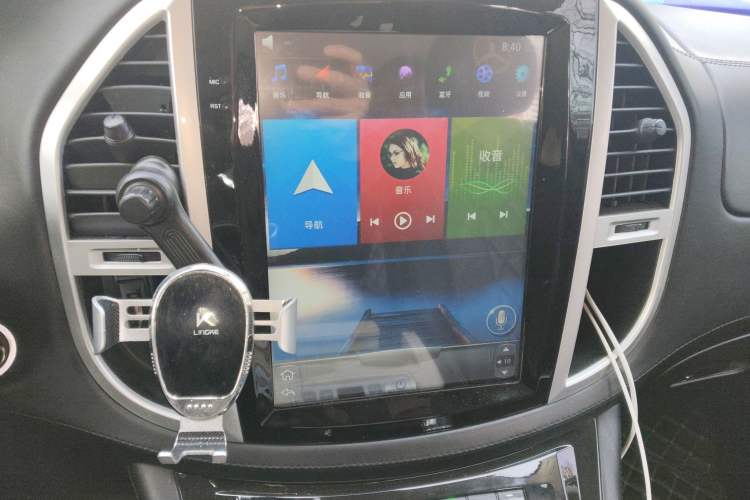 Used Mercedes-Benz Vito 2018 2.0T Business Version China VI Emission Standard Audio And AC Panel