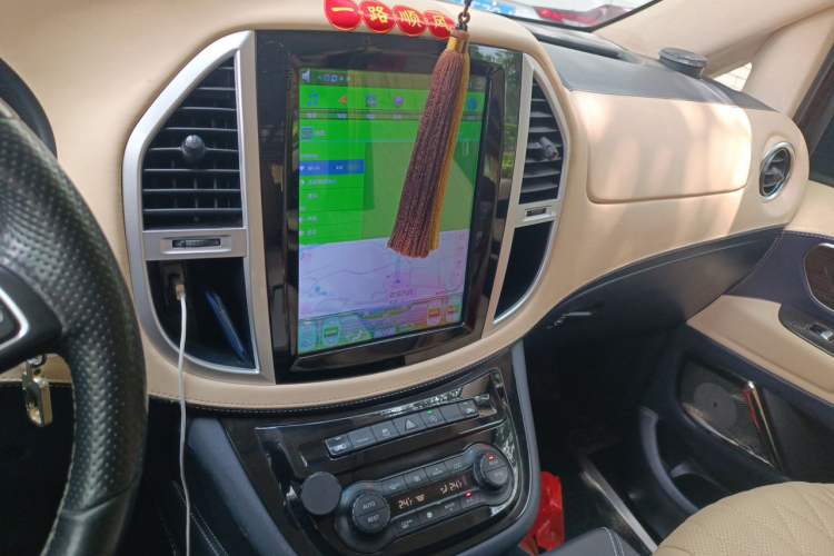Used Mercedes-Benz Vito 2018 2.0T Business Version China V Emission Standard Audio And AC Panel