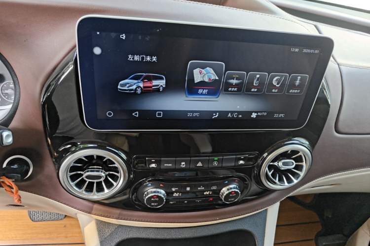 Used Mercedes-Benz Vito 2018 2.0T Business Version China VI Emission Standard Audio And AC Panel