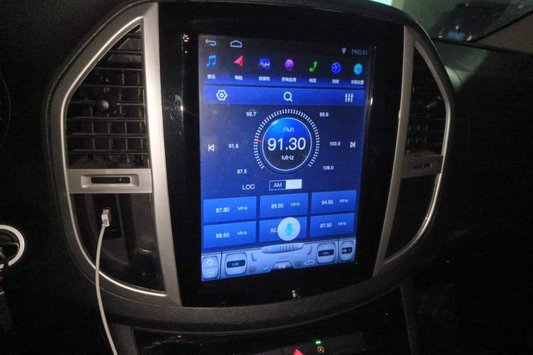 Used Mercedes-Benz Vito 2018 2.0T Business Version China VI Emission Standard Audio And AC Panel