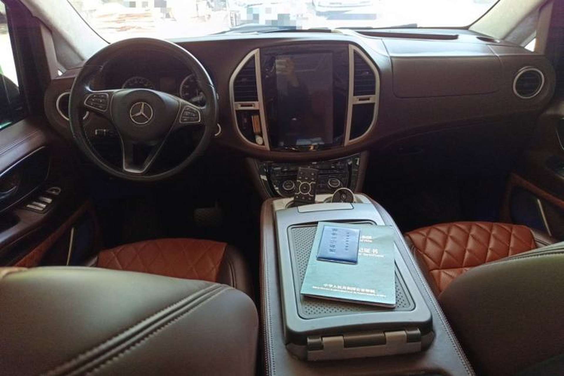 Used Mercedes-Benz Vito  Center Console