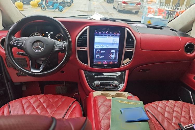 Used Mercedes-Benz Vito 2018 2.0T Business Version China V Emission Standard Center Console