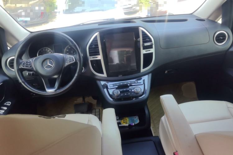 Used Mercedes-Benz Vito 2018 2.0T Business Version China V Emission Standard Center Console