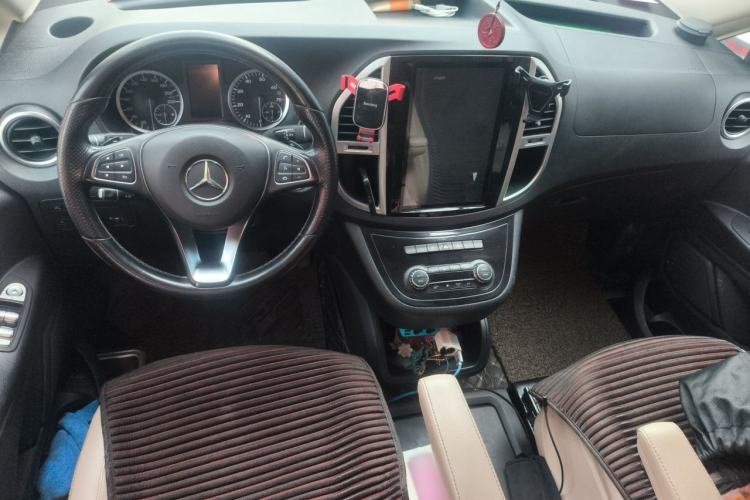 Used Mercedes-Benz Vito 2018 2.0T Business Version China V Emission Standard Center Console