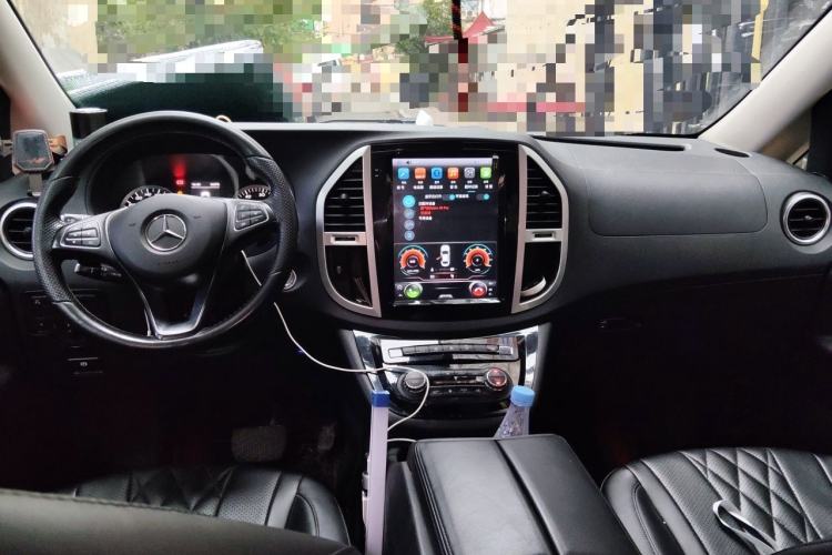 Used Mercedes-Benz Vito 2018 2.0T Business Version China V Emission Standard Center Console