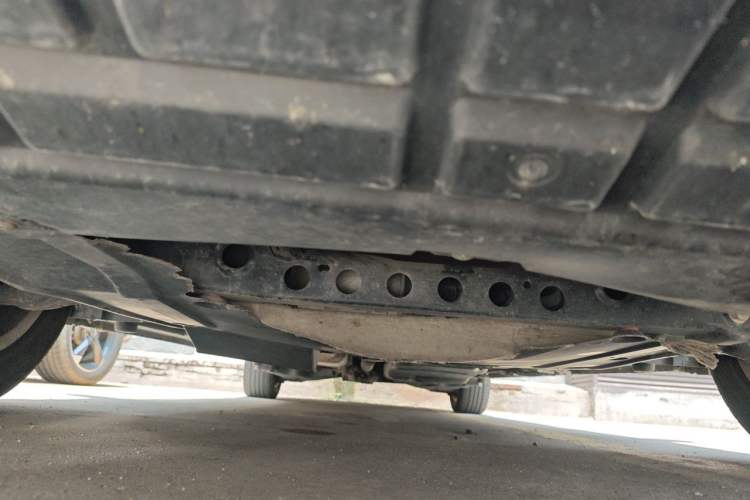 Used Mercedes-Benz Vito 2018 2.0T Business Version China V Emission Standard Chassis Front