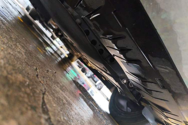 Used Mercedes-Benz Vito 2018 2.0T Business Version China V Emission Standard Chassis Front
