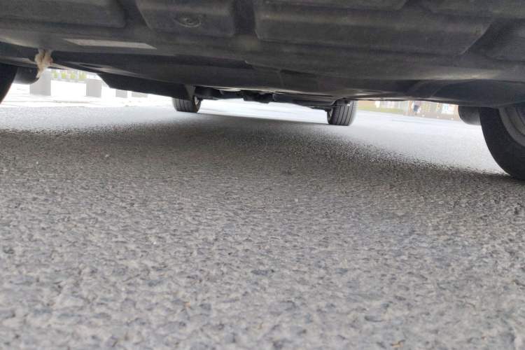 Used Mercedes-Benz Vito 2018 2.0T Business Version China VI Emission Standard Chassis Front