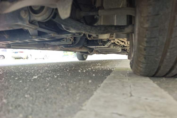Used Mercedes-Benz Vito 2018 2.0T Business Version China VI Emission Standard Chassis Front Left