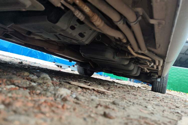 Used Mercedes-Benz Vito 2018 2.0T Business Version China V Emission Standard Chassis Front Left