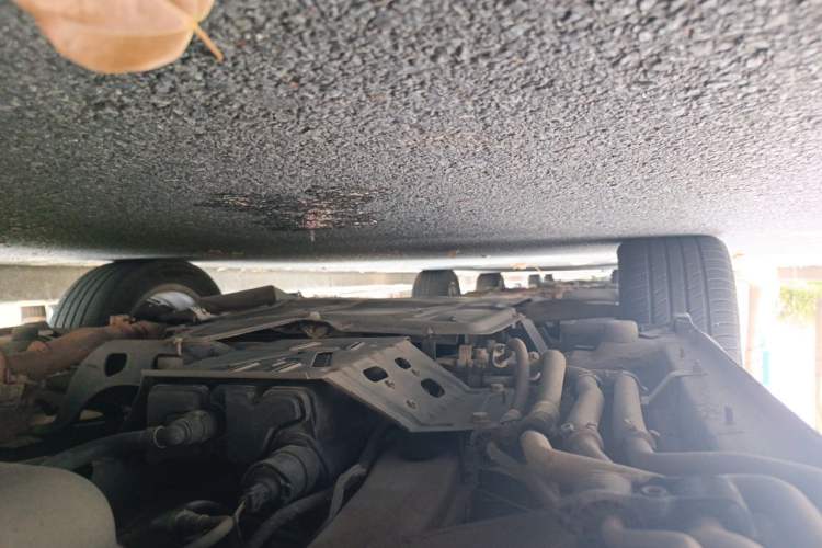Used Mercedes-Benz Vito 2018 2.0T Business Version China V Emission Standard Chassis Front Left