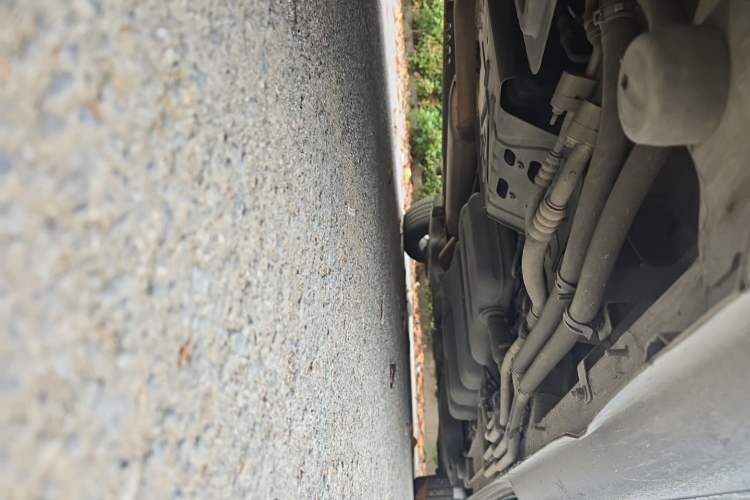 Used Mercedes-Benz Vito 2018 2.0T Business Version China VI Emission Standard Chassis Front Left