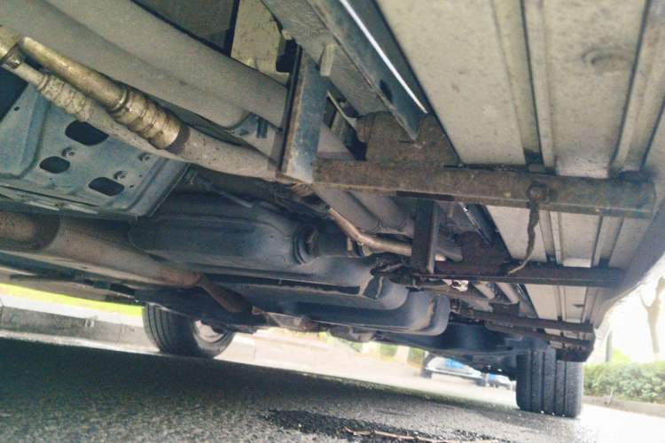 Used Mercedes-Benz Vito 2018 2.0T Business Version China V Emission Standard Chassis Front Left