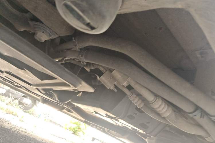 Used Mercedes-Benz Vito 2018 2.0T Business Version China VI Emission Standard Chassis Front Left
