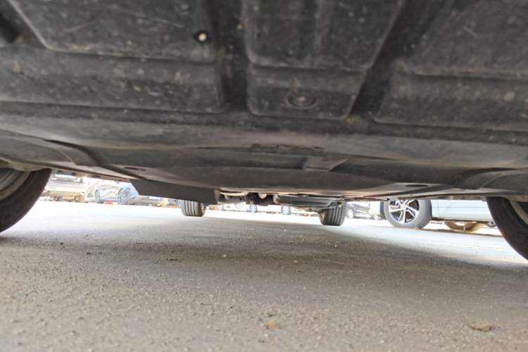 Used Mercedes-Benz Vito 2018 2.0T Business Version China VI Emission Standard Chassis Front