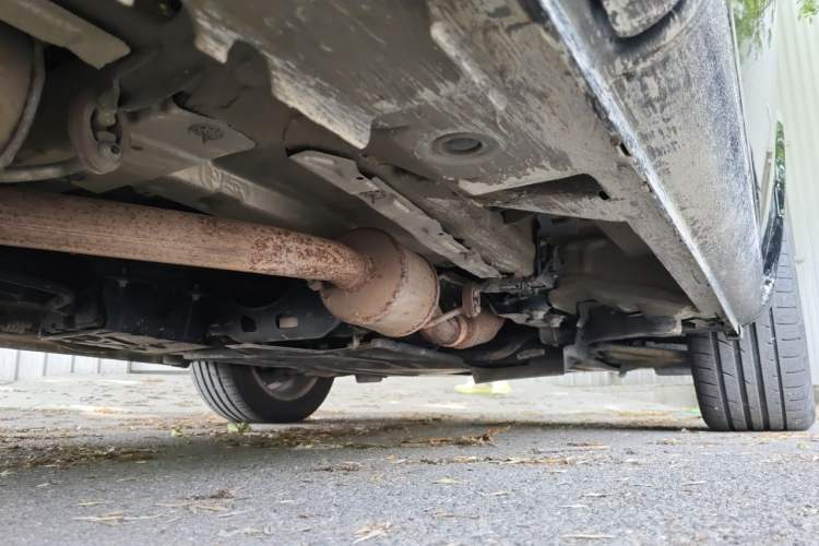 Used Mercedes-Benz Vito 2018 2.0T Business Version China VI Emission Standard Chassis Front Right