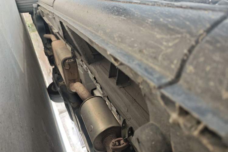 Used Mercedes-Benz Vito 2018 2.0T Business Version China V Emission Standard Chassis Front Right