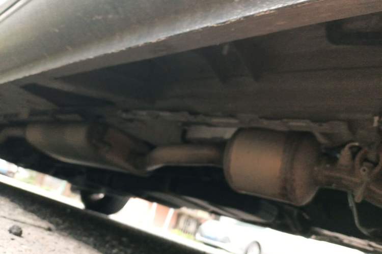 Used Mercedes-Benz Vito 2018 2.0T Business Version China V Emission Standard Chassis Front Right
