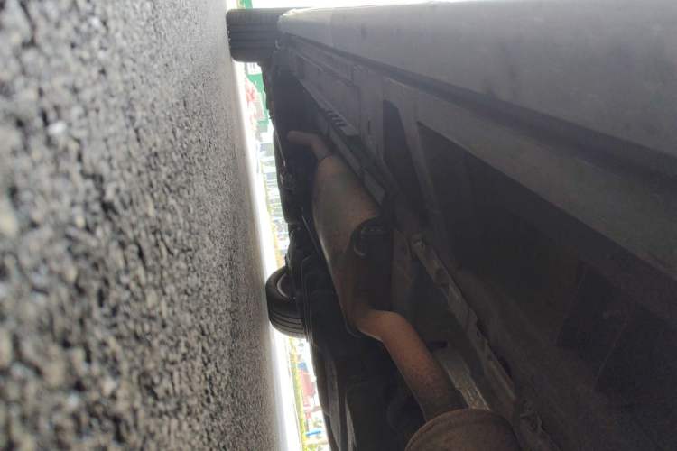 Used Mercedes-Benz Vito 2018 2.0T Business Version China VI Emission Standard Chassis Front Right