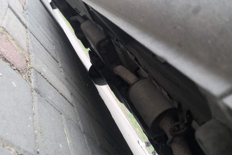 Used Mercedes-Benz Vito 2018 2.0T Business Version China V Emission Standard Chassis Front Right