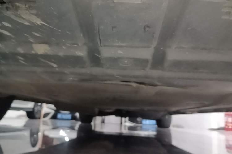 Used Mercedes-Benz Vito 2018 2.0T Business Version China V Emission Standard Chassis Front