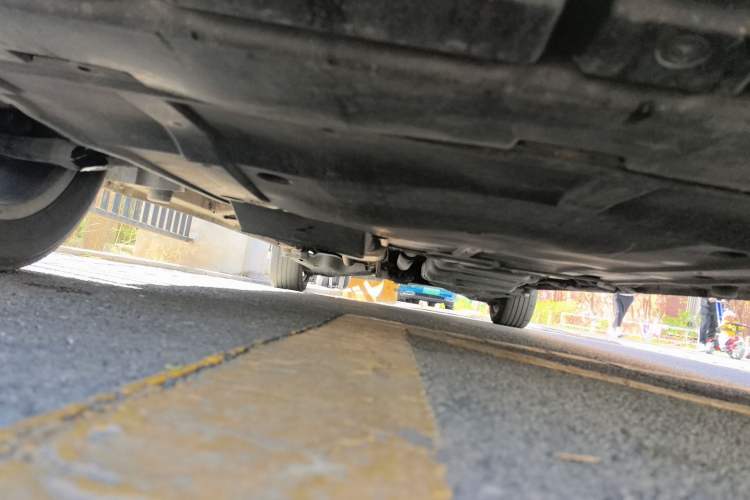 Used Mercedes-Benz Vito 2018 2.0T Business Version China V Emission Standard Chassis Front