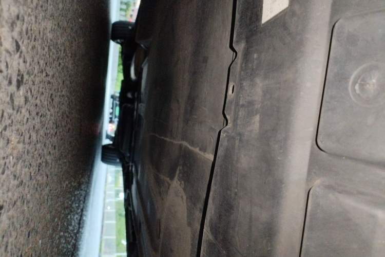 Used Mercedes-Benz Vito 2018 2.0T Business Version China VI Emission Standard Chassis Front