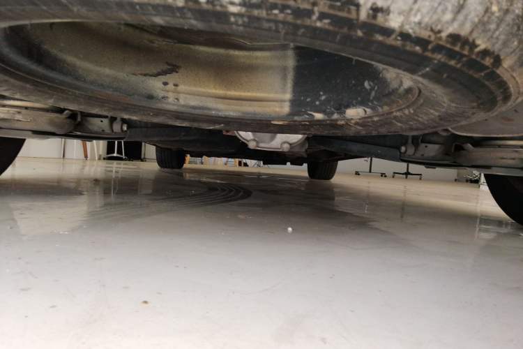Used Mercedes-Benz Vito 2018 2.0T Business Version China V Emission Standard Chassis Rear