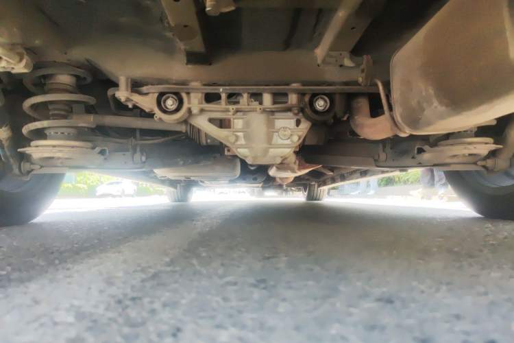 Used Mercedes-Benz Vito 2018 2.0T Business Version China V Emission Standard Chassis Rear