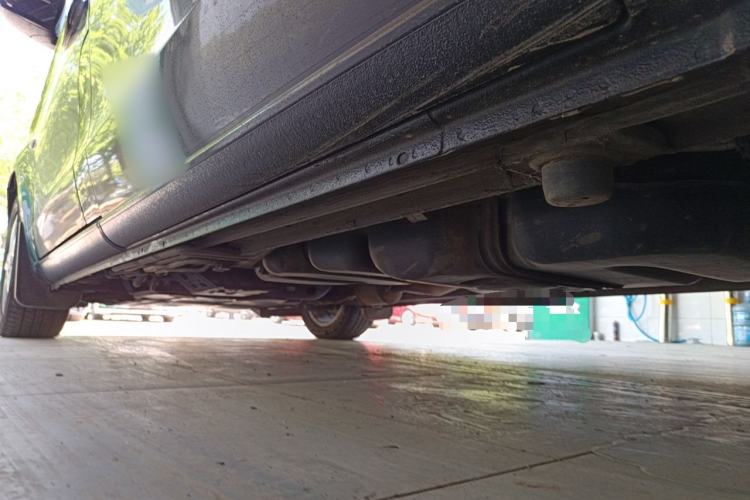 Used Mercedes-Benz Vito  Chassis Rear Left