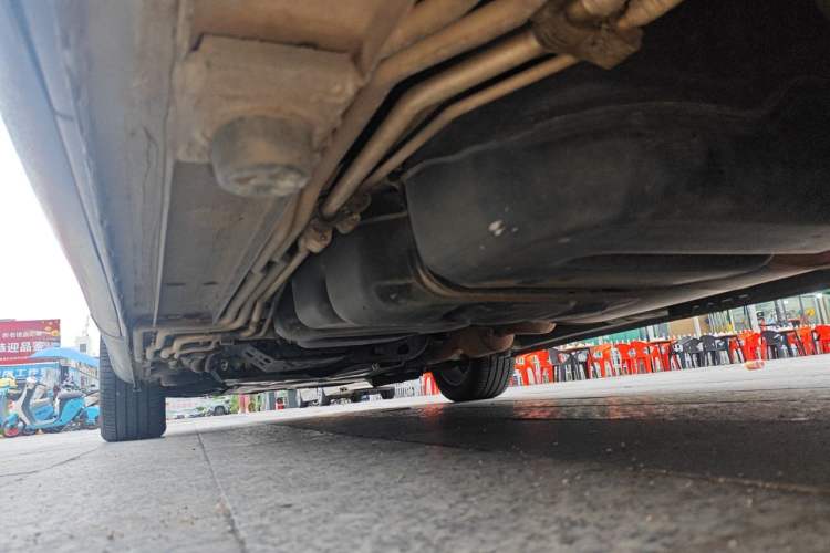 Used Mercedes-Benz Vito 2018 2.0T Business Version China V Emission Standard Chassis Rear Left