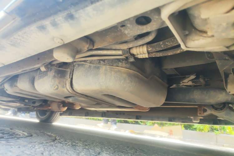 Used Mercedes-Benz Vito 2018 2.0T Business Version China V Emission Standard Chassis Rear Left