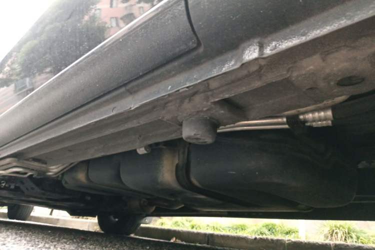 Used Mercedes-Benz Vito 2018 2.0T Business Version China V Emission Standard Chassis Rear Left