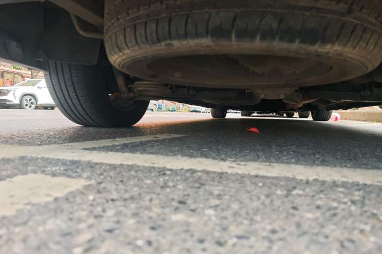 Used Mercedes-Benz Vito 2018 2.0T Business Version China V Emission Standard Chassis Rear Left