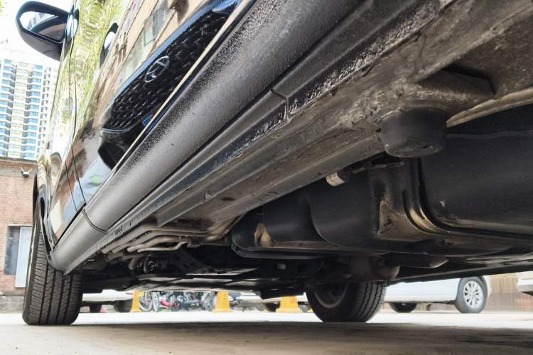 Used Mercedes-Benz Vito 2018 2.0T Business Version China VI Emission Standard Chassis Rear Left