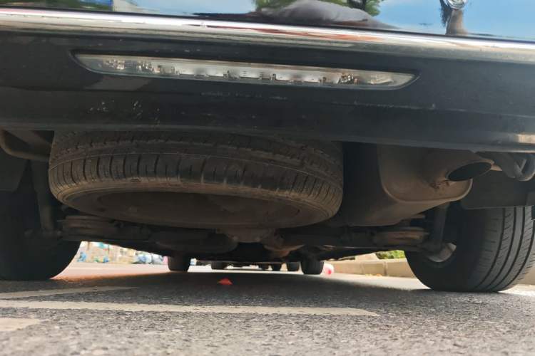 Used Mercedes-Benz Vito 2018 2.0T Business Version China V Emission Standard Chassis Rear