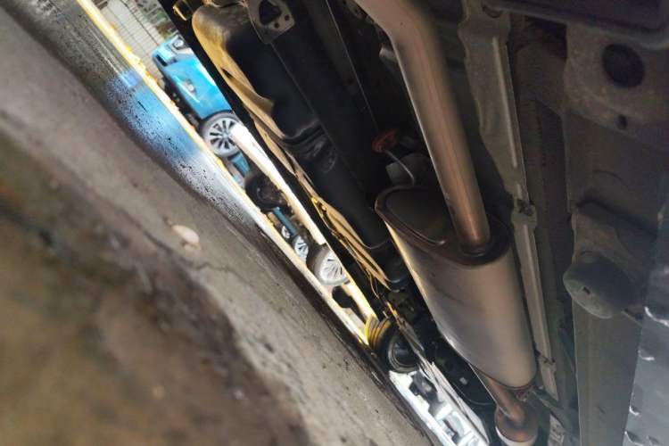 Used Mercedes-Benz Vito 2018 2.0T Business Version China V Emission Standard Chassis Rear Right