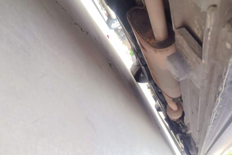 Used Mercedes-Benz Vito 2018 2.0T Business Version China V Emission Standard Chassis Rear Right