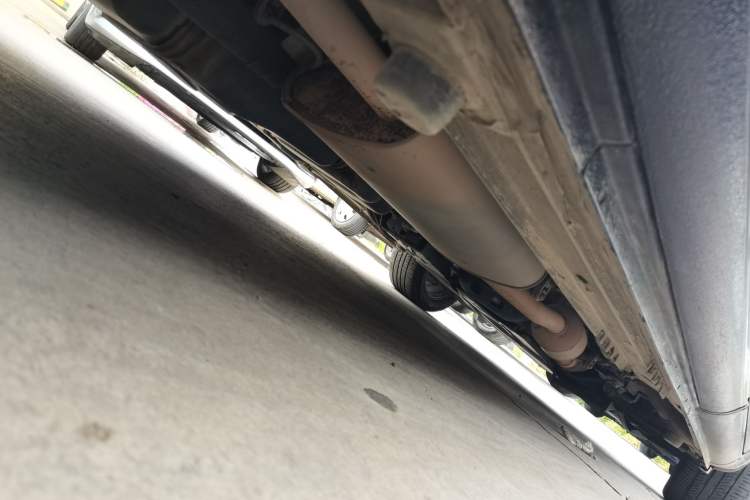 Used Mercedes-Benz Vito 2018 2.0T Business Version China VI Emission Standard Chassis Rear Right