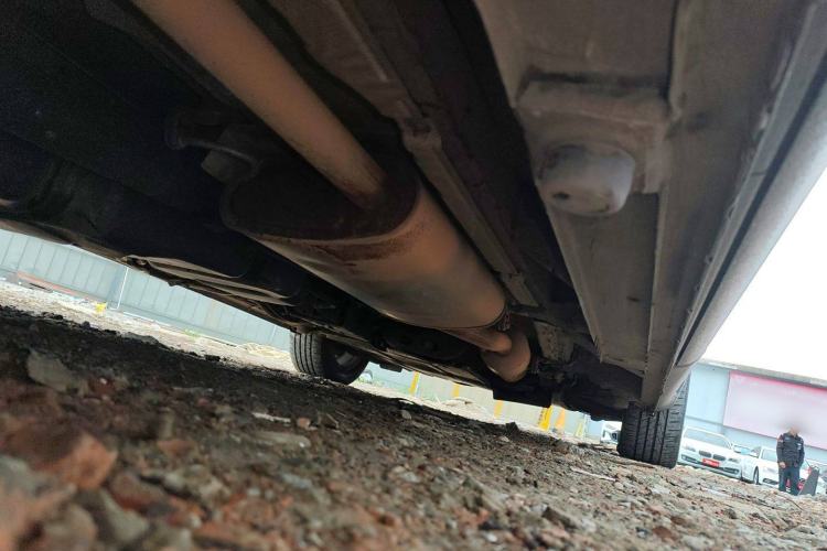 Used Mercedes-Benz Vito 2018 2.0T Business Version China V Emission Standard Chassis Rear Right